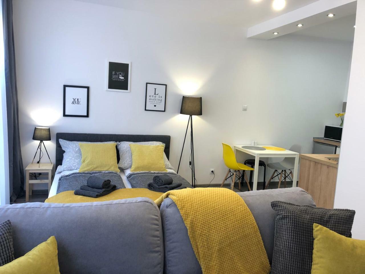 Apartament Szczesliwa 13 - Plac Ratuszowy Jelenia Góra Exterior foto